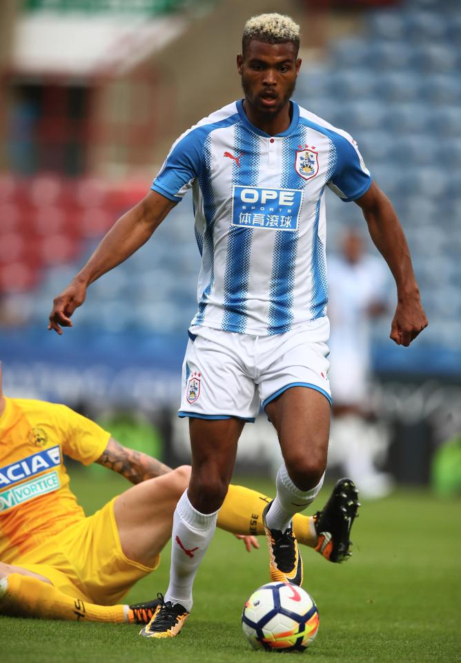  Steve Mounie will add some extra physicality to Huddersfield's attack