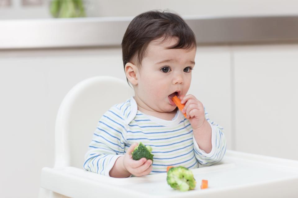  Feeding your kids whole vegetables, rather than diced, can help to make them eat more