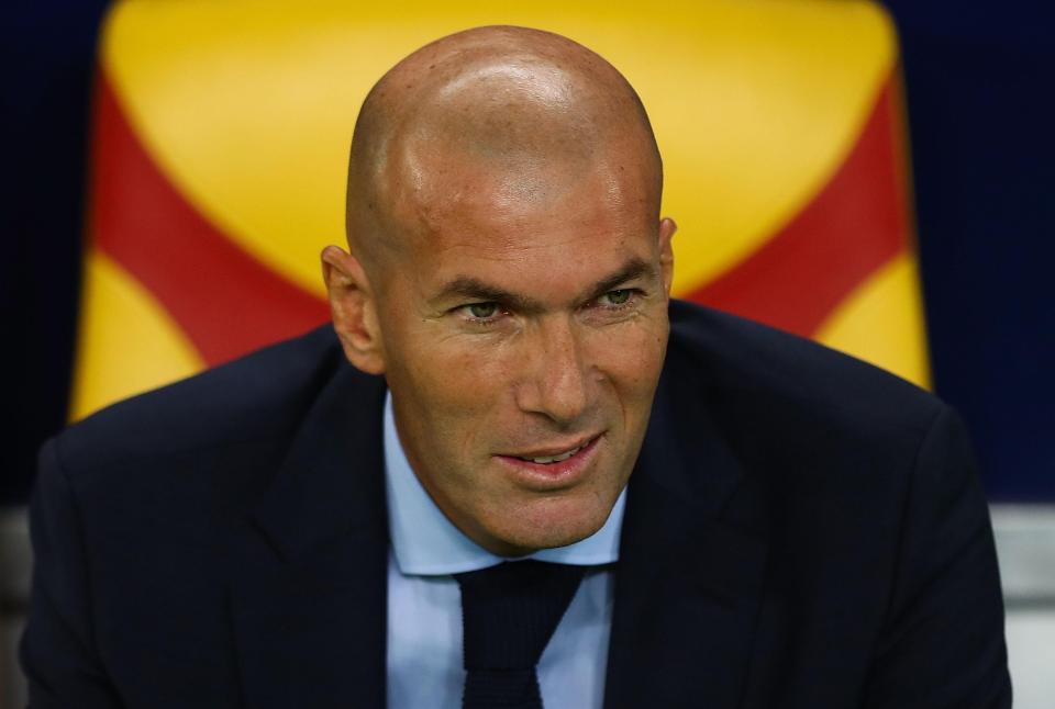  Zinedine Zidane has agreed a new three-year deal to stay on as Real Madrid boss