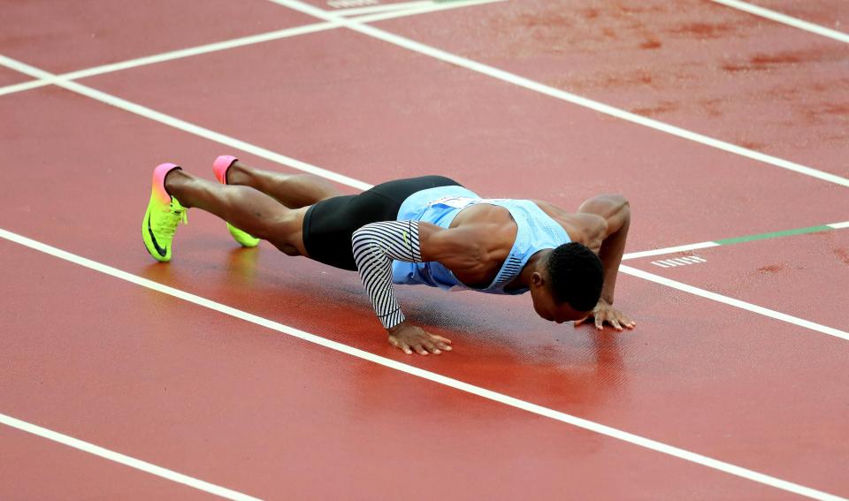  Before the Botswana athlete crossed the line, he dropped to the floor and did some press-ups, demonstrating his fitness