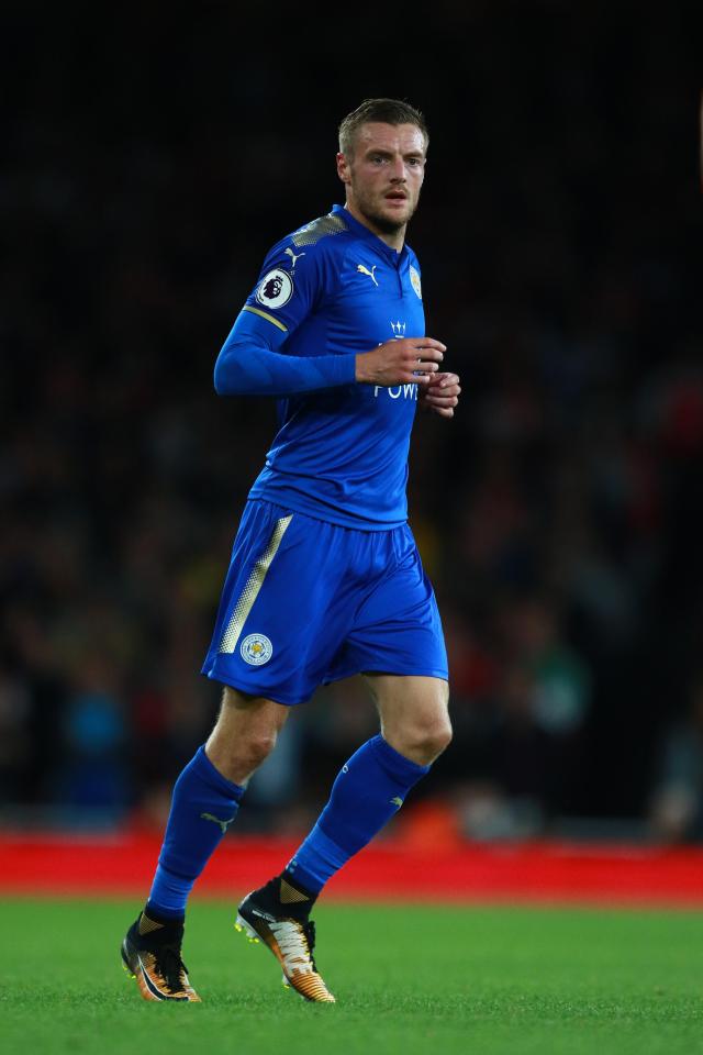  Jamie Vardy made an explosive start to the season by netting twice against Arsenal