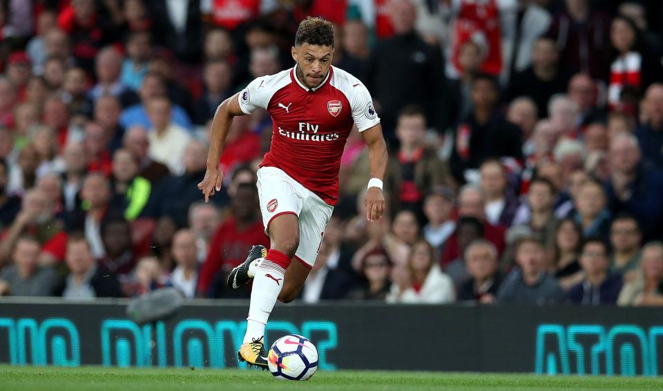  Chelsea remain in the hunt for Alex Oxlade-Chamberlain