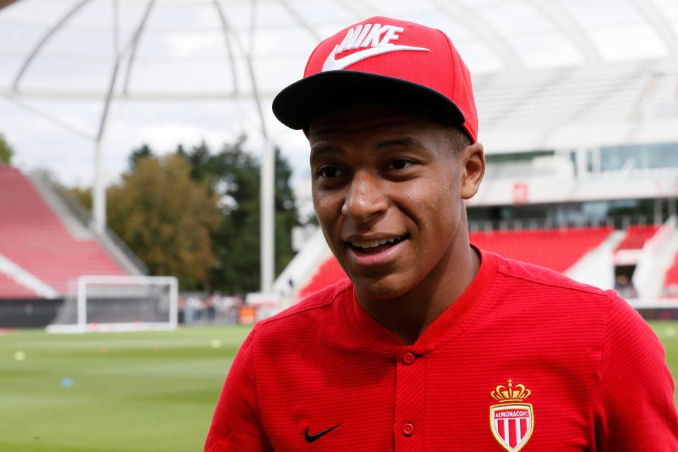  Kylian Mbappe could be on his way to the French capital on loan