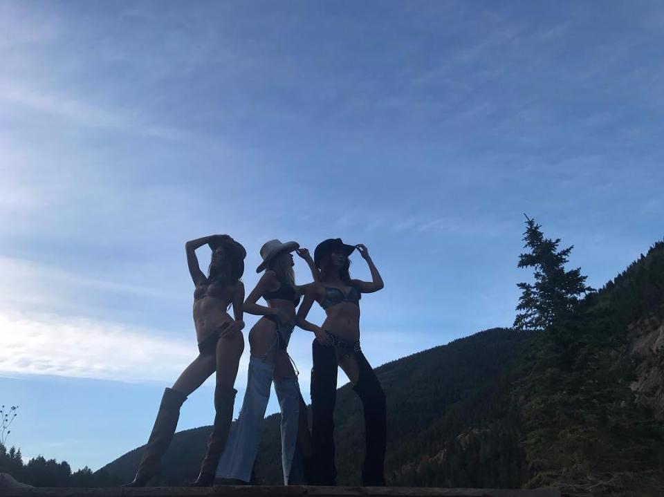  Victoria's Secret models Alessandra, Martha Hunt and Lily Aldridge looked stunning as they posed up against the mountains