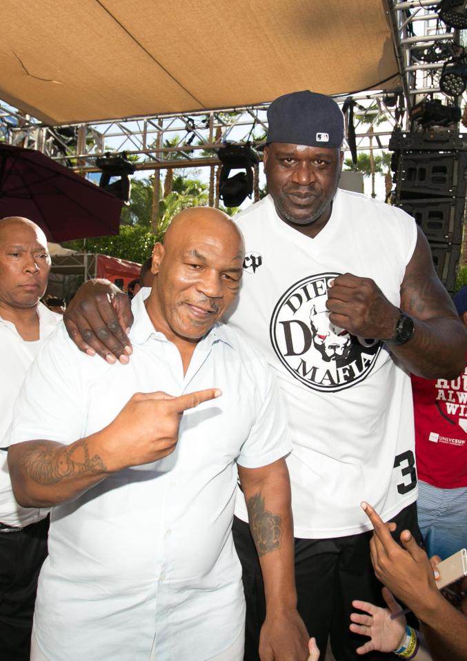  Mike Tyson was also partying at Rehab Beach Club at Hard Rock Hotel & Casino in Las Vegas