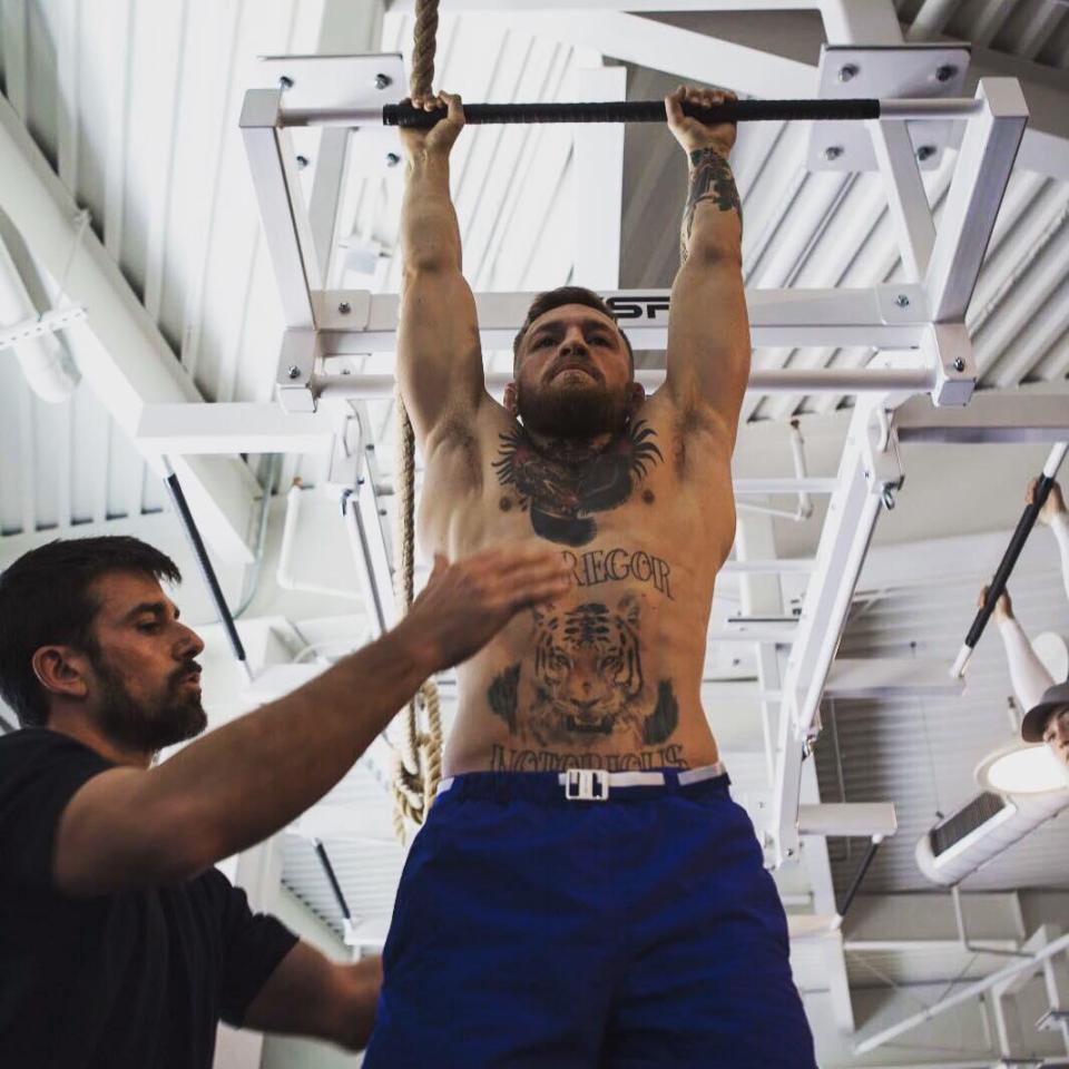  Conor McGregor is stepping up his training ahead of his fight against Floyd Mayweather