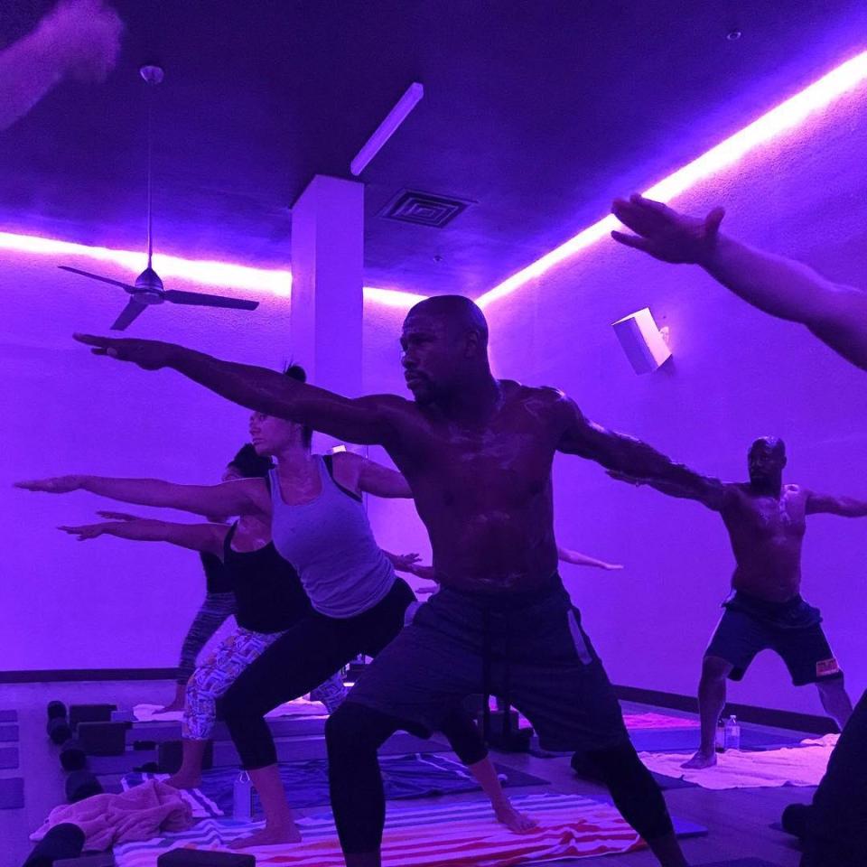  Mayweather has been doing bikram yoga in preparation for his fight with McGregor