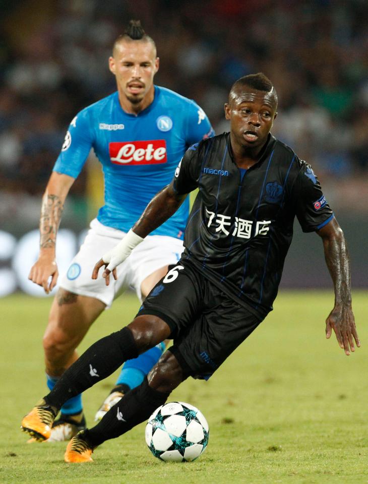  Jean Michael Seri in action for Nice against Napoli in Champions League play-off