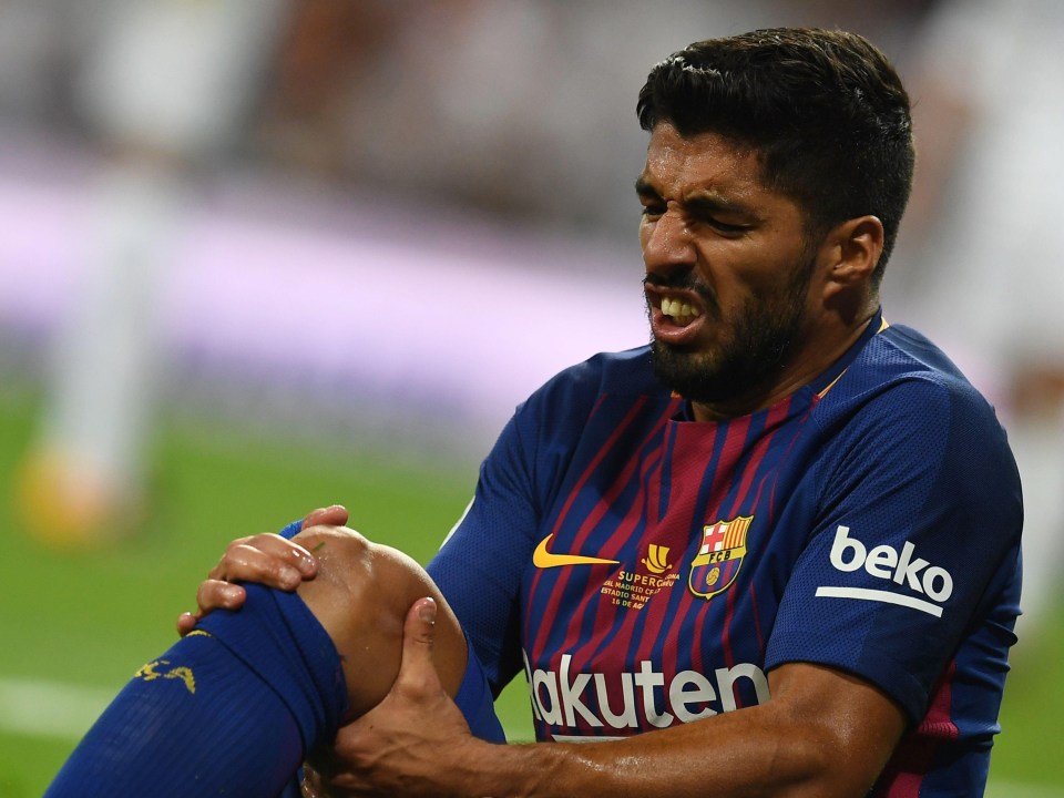 Luis Suarez will undergo a scan on his knee to determine how serious the injury is