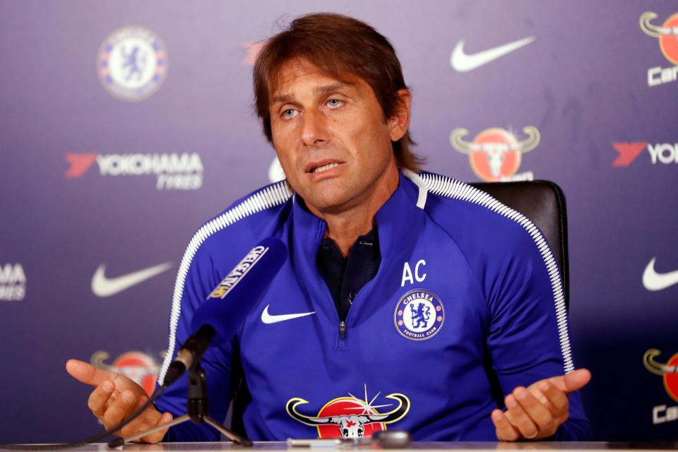  Antonio Conte is ready to look elsewhere for a new midfielder