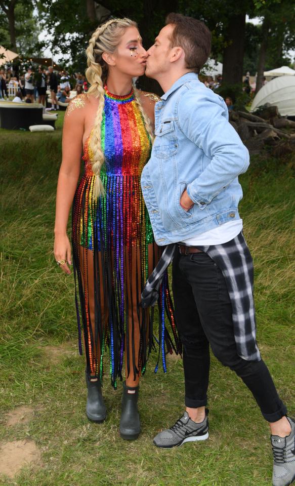  Stacey and Joe were feeling the love at V Festival