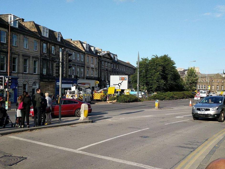  A police cordon was set up outside the Omni Centre on Edinburgh's Leith Street this afternoon while officers deal with the incident