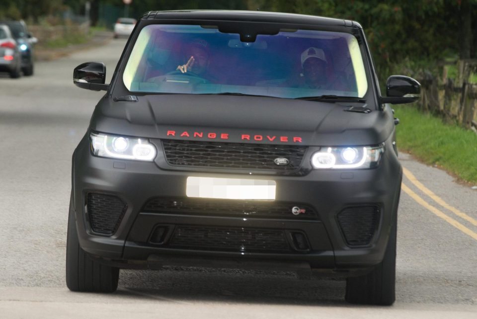  Jesse Lingard and Marcus Rashford turn up for training in a Range Rover