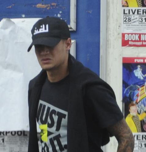  Philippe Coutinho has got a haircut in Liverpool