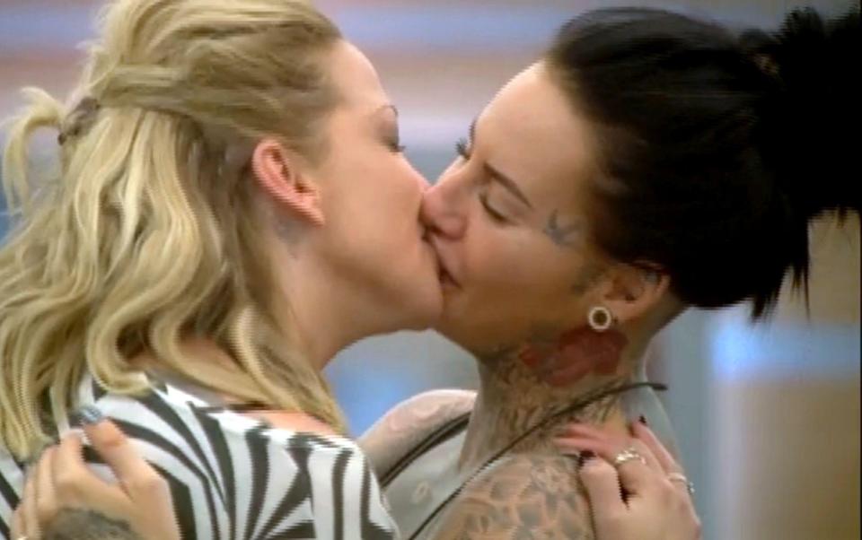  Sarah and Jemma kissed on two occasions in the house