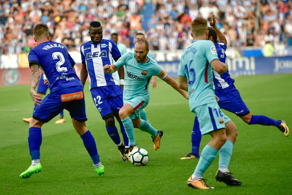  Andres Iniesta started in midfield, despite speculation over his future