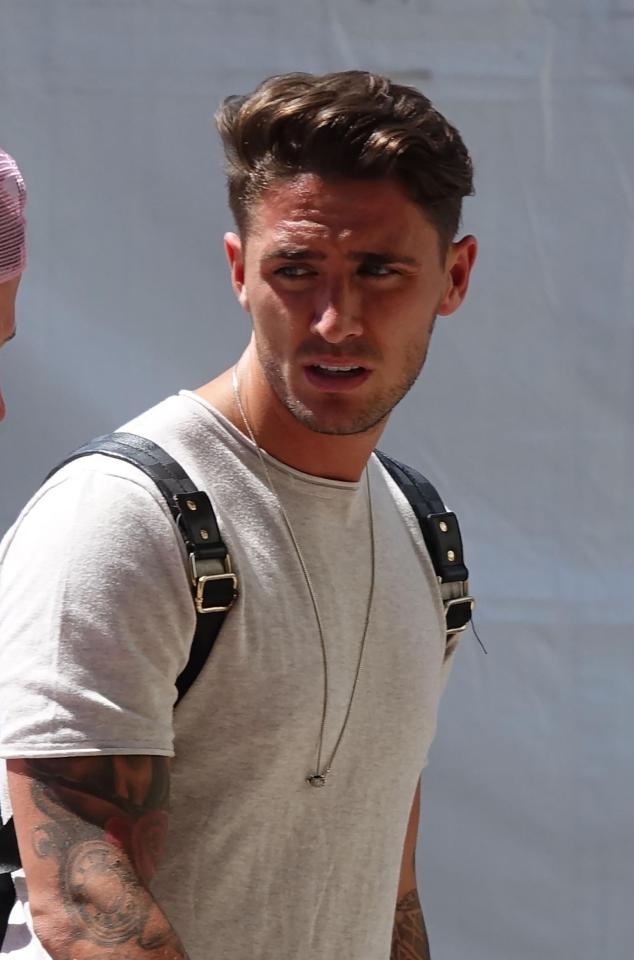  Stephen Bear made the comment in Las Vegas where he is watching Floyd Mayweather v Conor McGregor