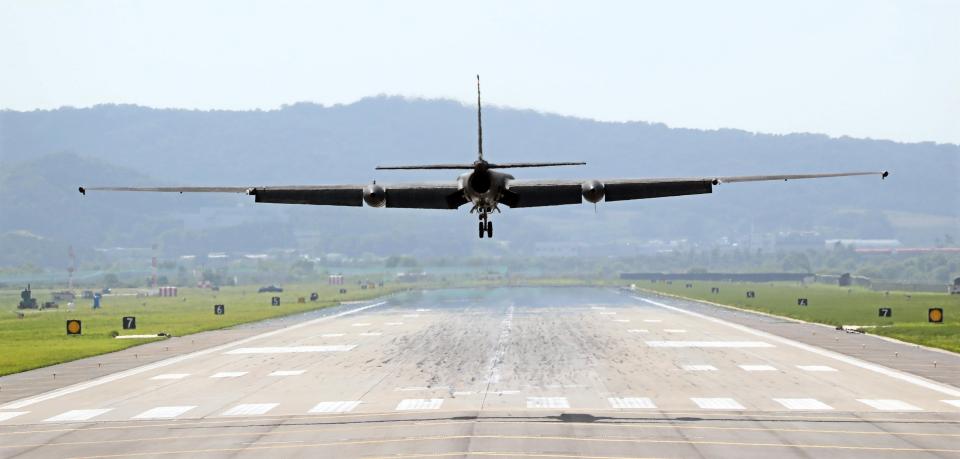  A U-2 ultra-high-altitude reconnaissance aircraft lands at the US air force's Osan air base, south of Seoul, South Korea