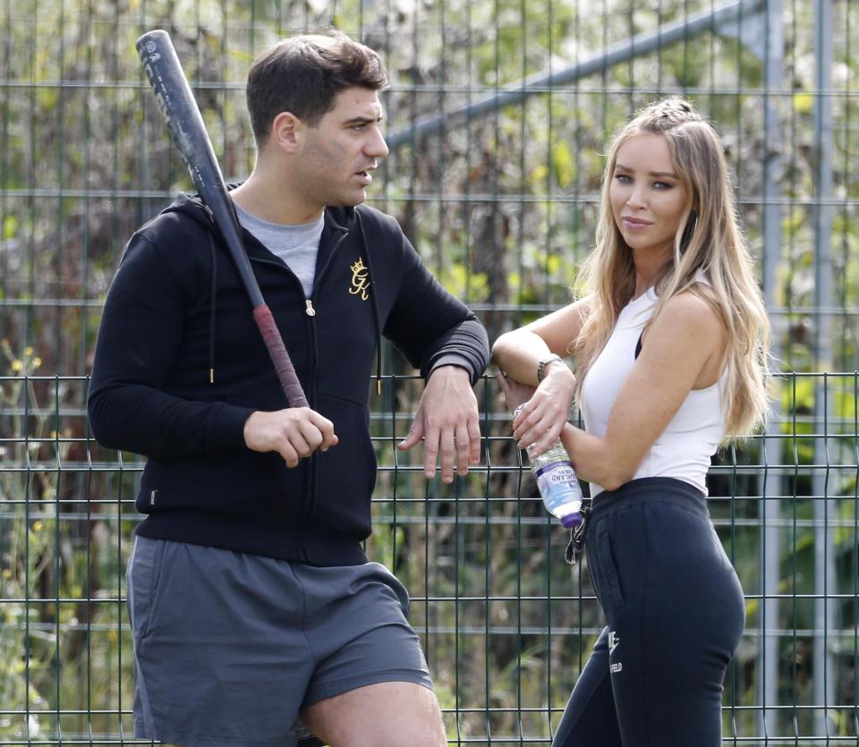  Jon couldn't keep his eyes off Lauren as they chatted during a break