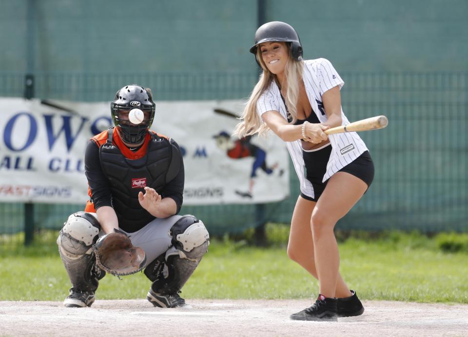  Chloe Meadows went all out for the occasion with her New York Yankees gear