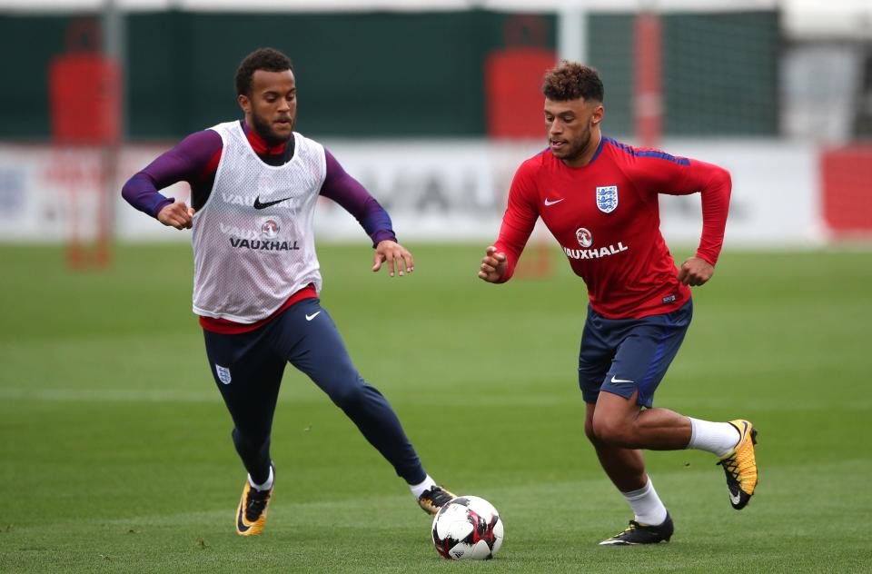  Alex Oxlade-Chamberlain is on the verge of a move to Liverpool