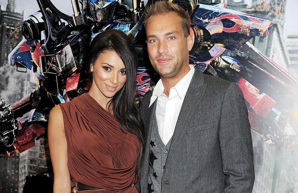 Calum bucked the trend and dated brunette Georgia Salpa in 2011