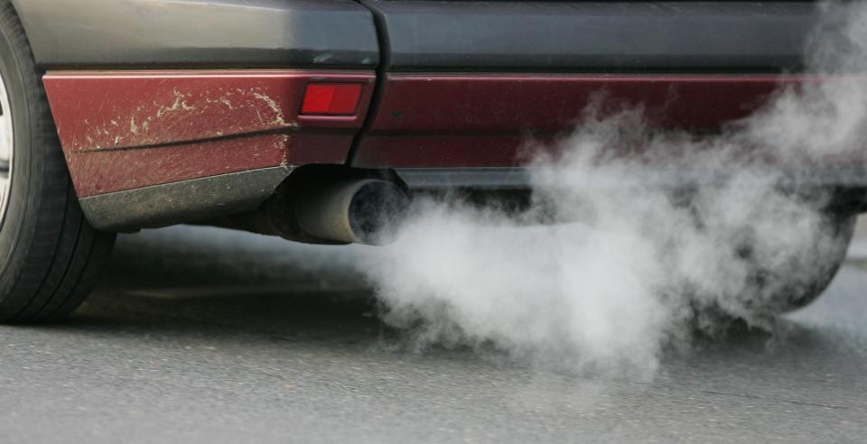  Exhaust fumes are creating toxic hotspots at school gates