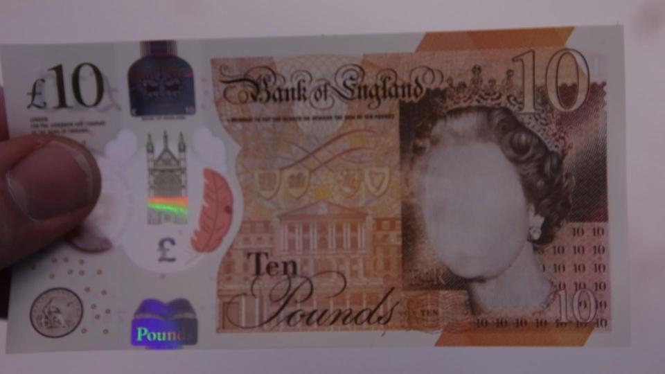  It took less than 15 minutes to erase the Queen's head on the new plastic notes