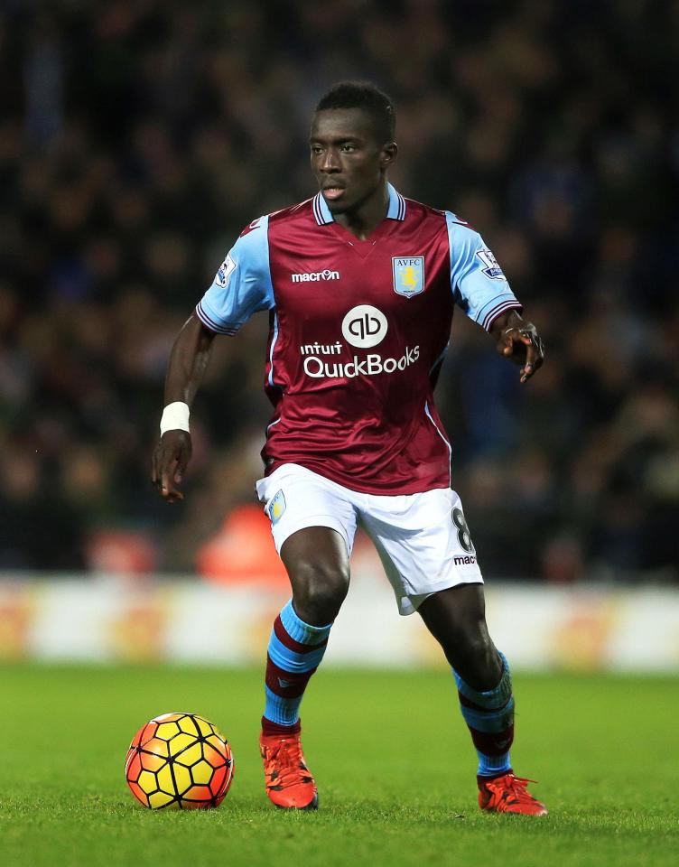  Idrissa Gueye joined Everton from Aston Villa in 2016