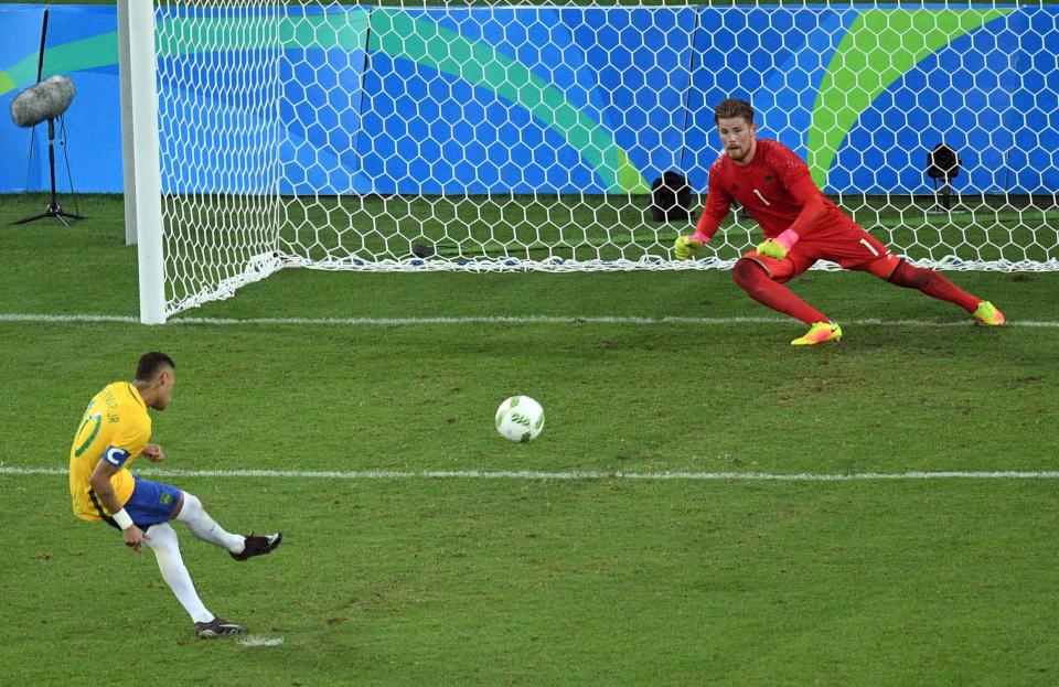  Timo Horn is beating by Neymar's penalty during Olympic men's football final