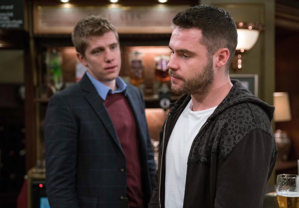  Robert's redemption will inevitably see him reunite with Aaron Dingle