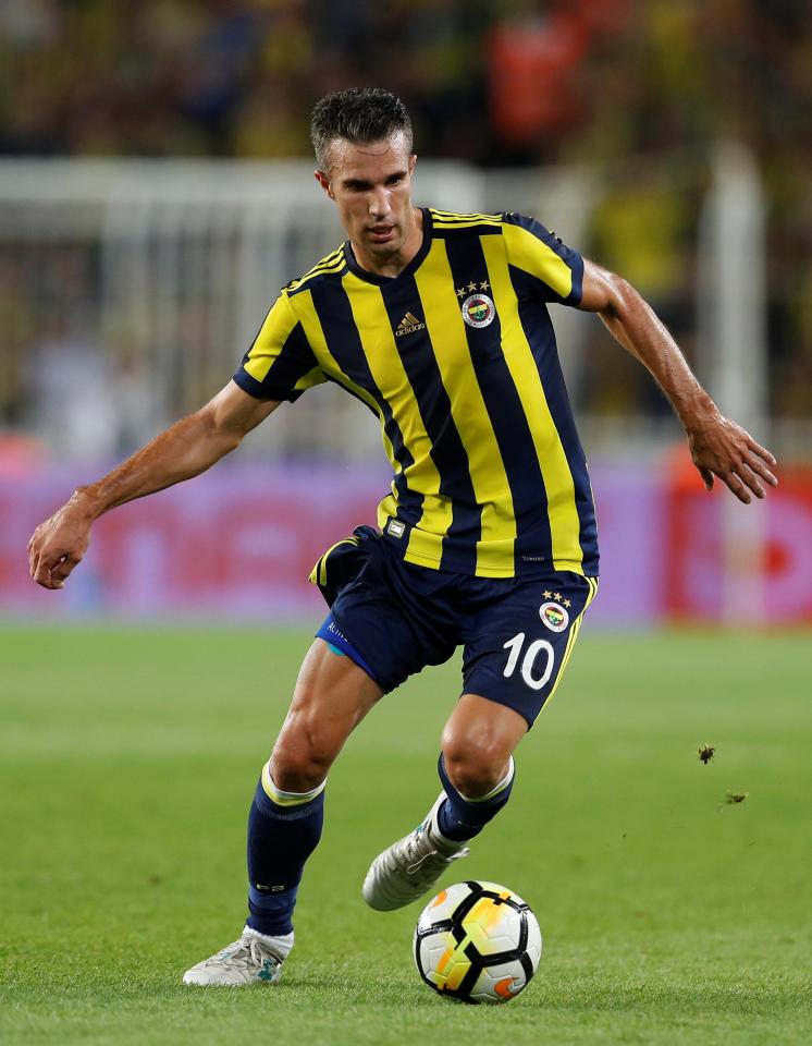  Wilshere could team up with old Arsenal pal Robin van Persie in Turkey