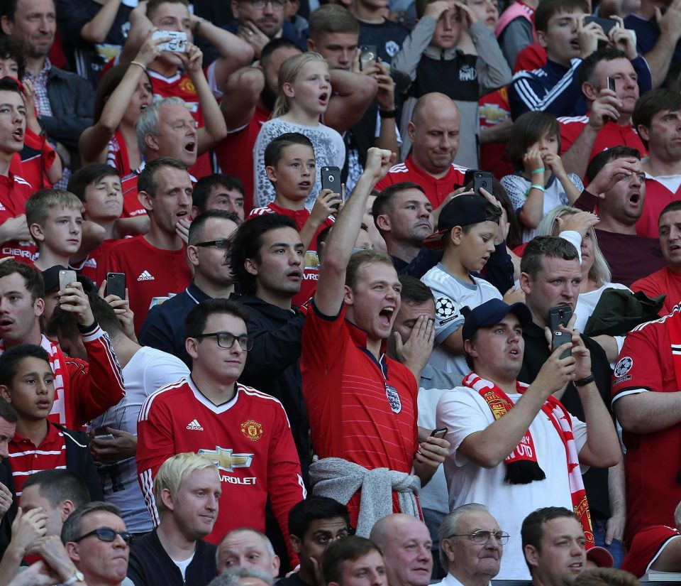  Manchester United fan to carrying singing the song unless Romelu Lukaku asks them to stop