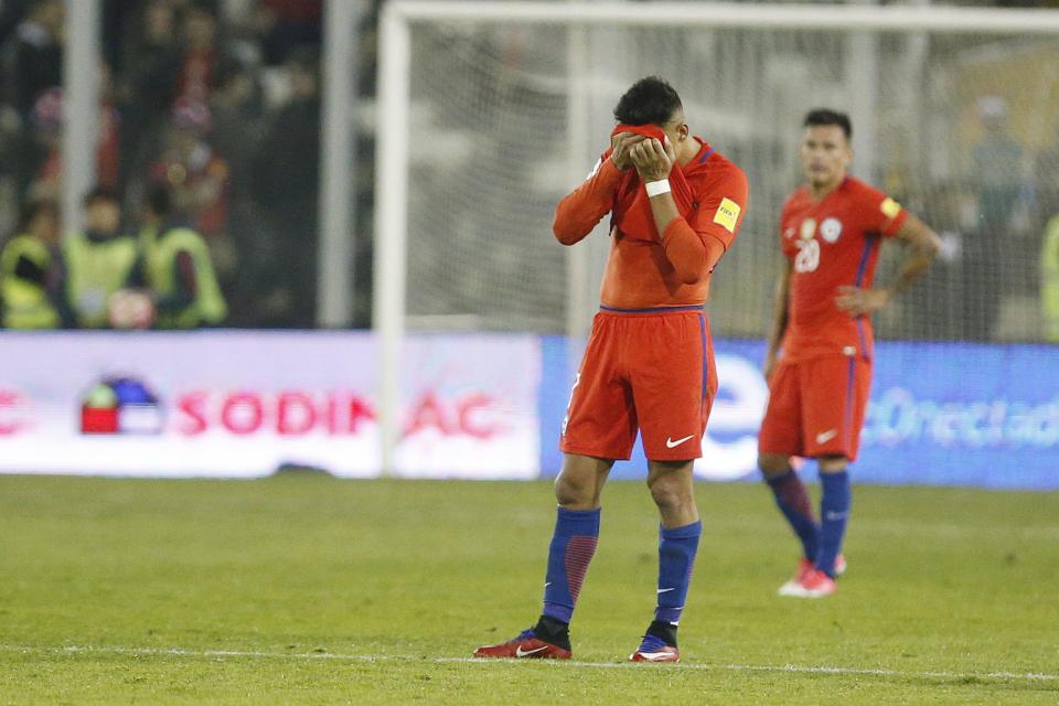  The Arsenal forward couldn't inspire Chile in their World Cup qualifier against Paraguay, as they lost 3-0