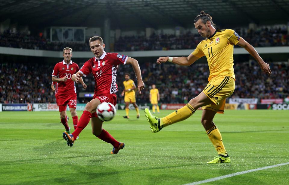 Gareth Bale probes out wide and attempts to whip a cross into the box