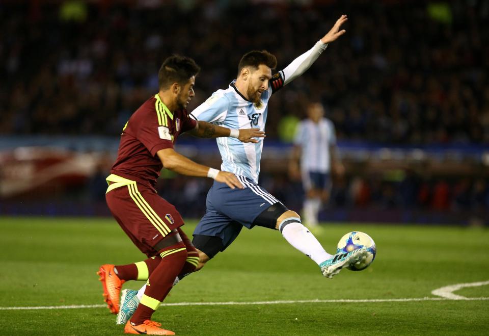  Lionel Messi could find no way through against Venezuela