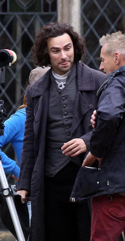  Aidan Turner was spotted in costume filming the next series of Poldark