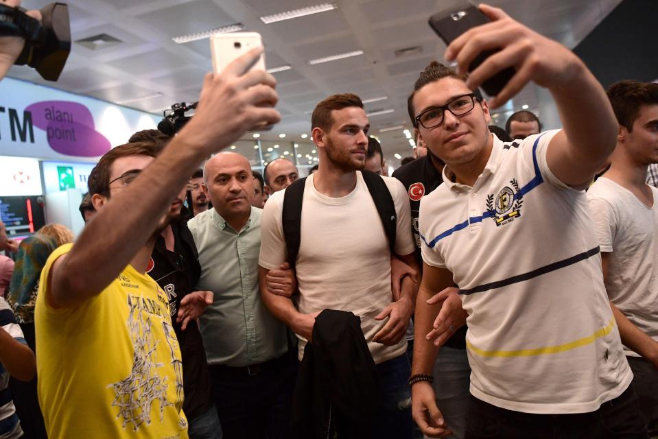  Janssen was mobbed by supporters as he made his way through the Ataturk International airport in Istanbul