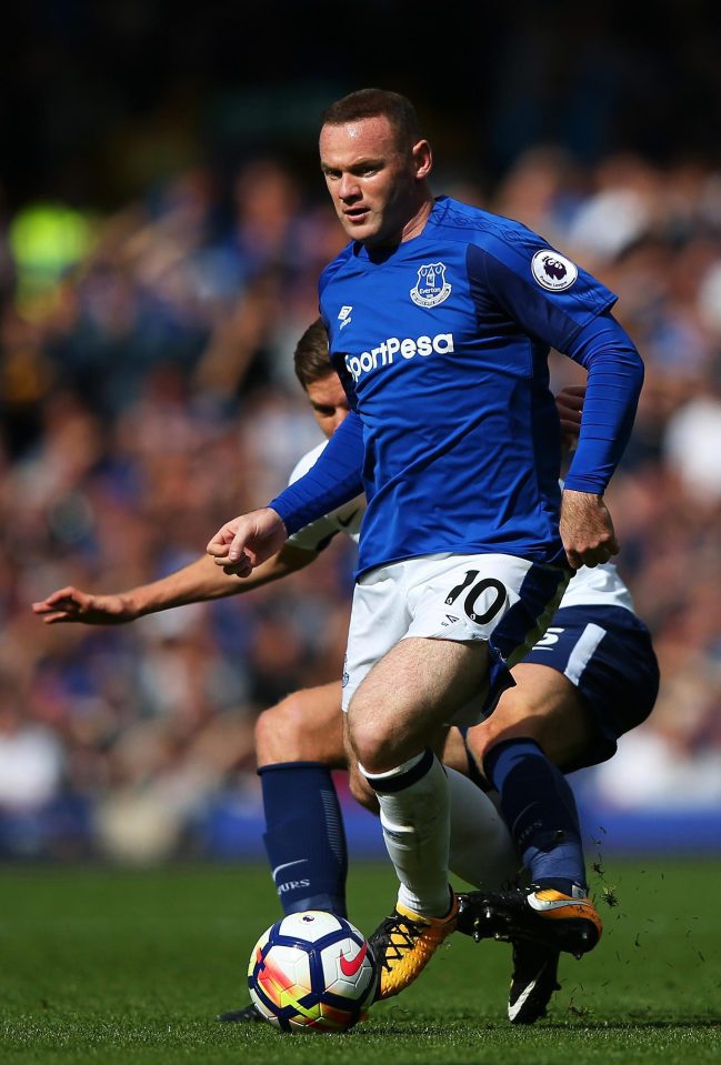  Wayne Rooney set to play for Everton against Manchester United