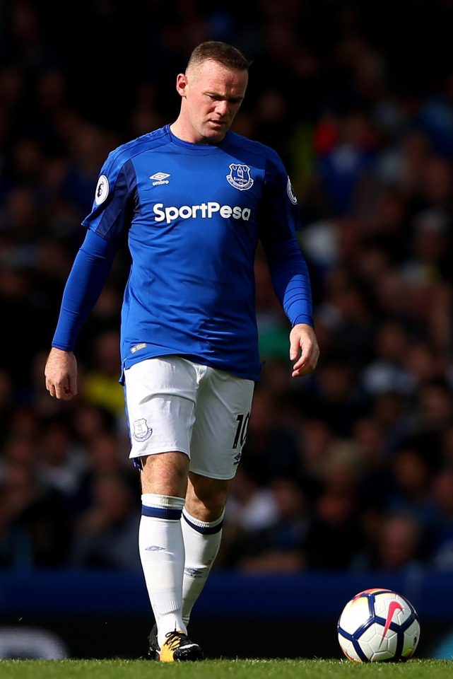  Rooney played at the weekend with Everton and lost 3-0 to Spurs