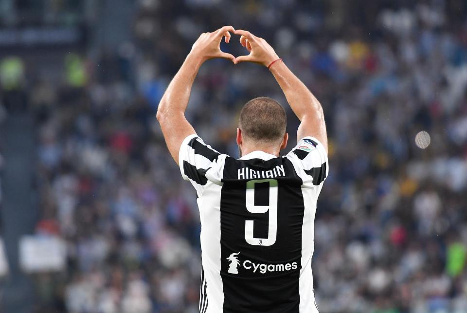  Even Gonzalo Higuain sends love hearts in celebration