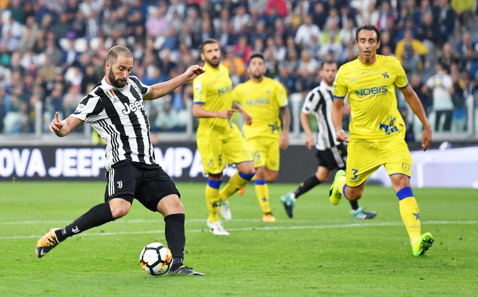  Gonzalo Higuain grabbed Juve's second goal