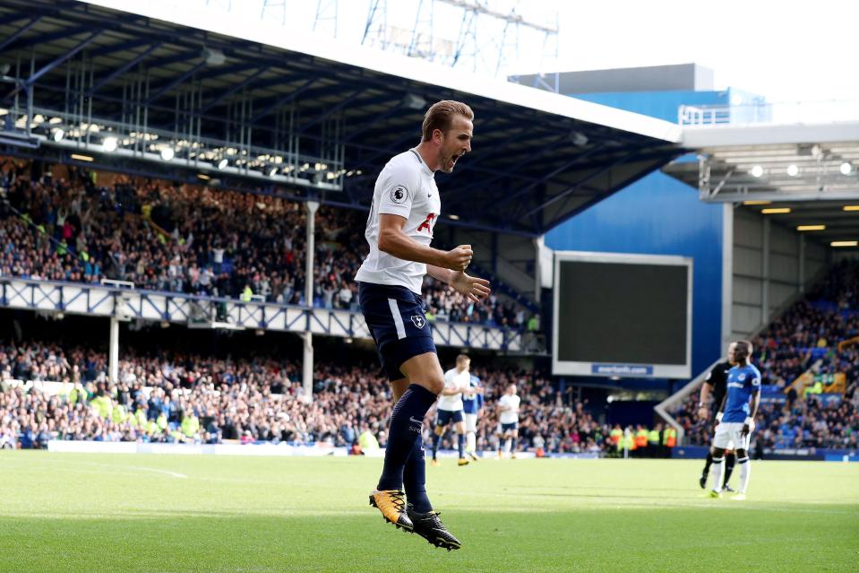  Harry Kane scored his 100th goal for Tottenham in the 3-0 win over Everton