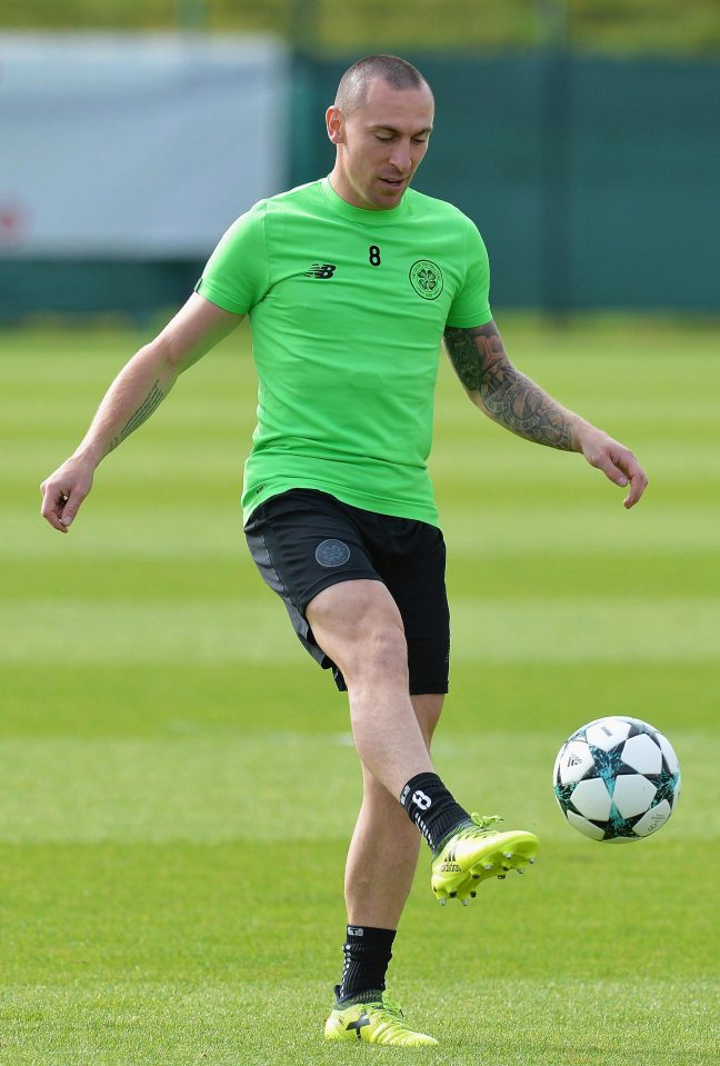  Scott Brown in action at the Celtic training centre