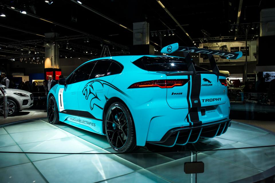  Jaguar is to join the e-street racing circuit