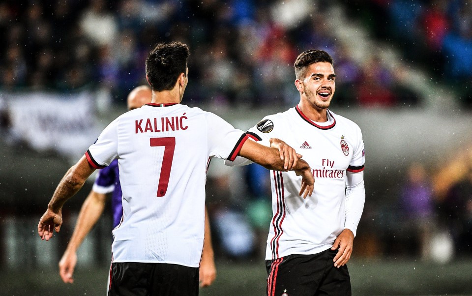 Andre Silva and Nikola Kalinic worked well together in AC Milan attack