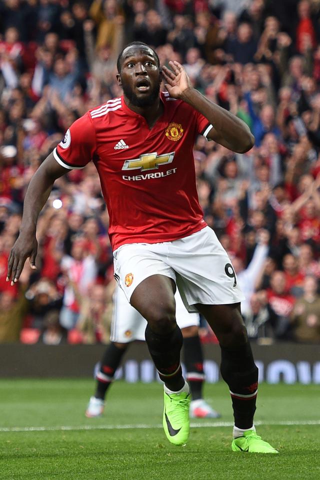  Romelu Lukaku scored against Everton to top the Prem scoring charts