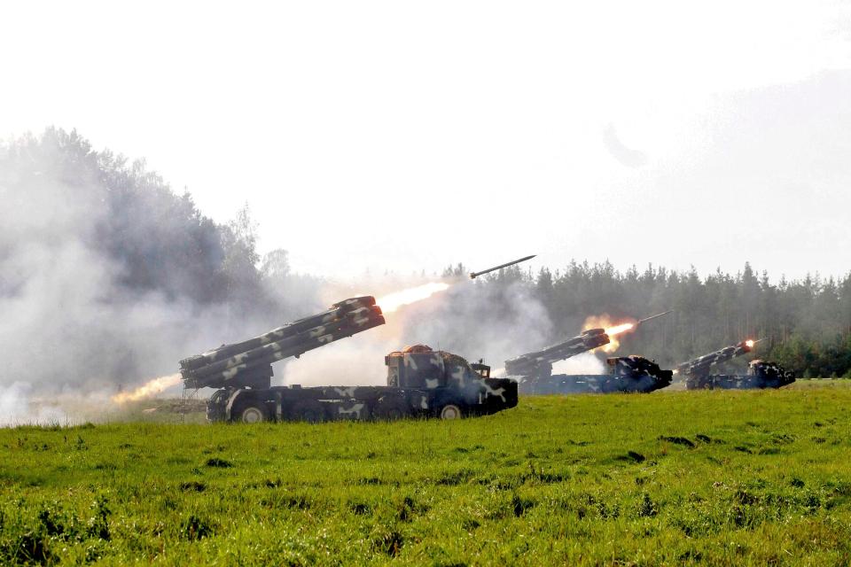  Multiple rocket launcher systems fire during the Zapad-2017 war games