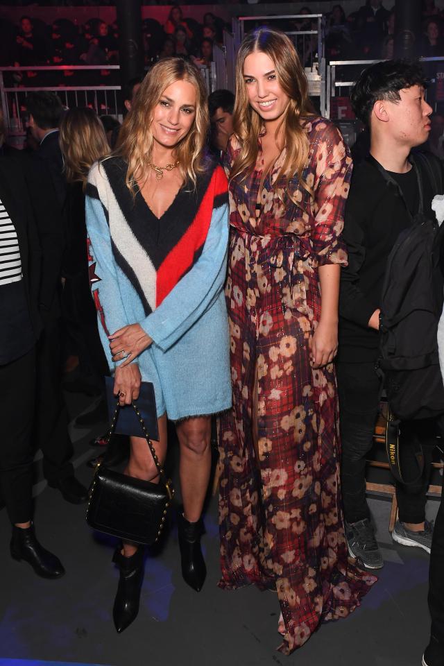  Yasmin Le Bon, on the left, with her sister Amber