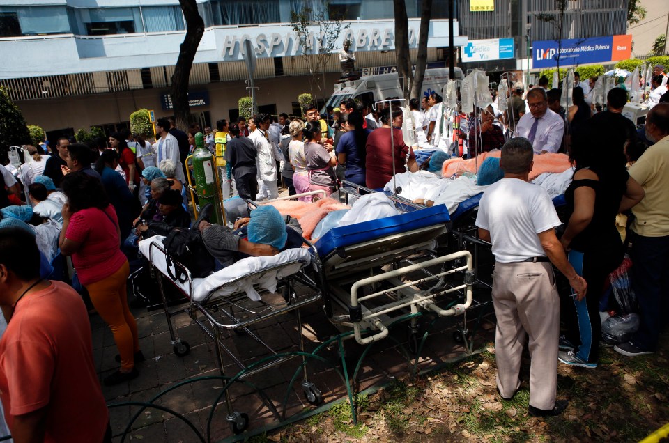 Patients admitted to hospital had to be cared for on the city streets 